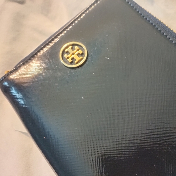 Tory Burch blue patent leather Continental wallet - Picture 7 of 8